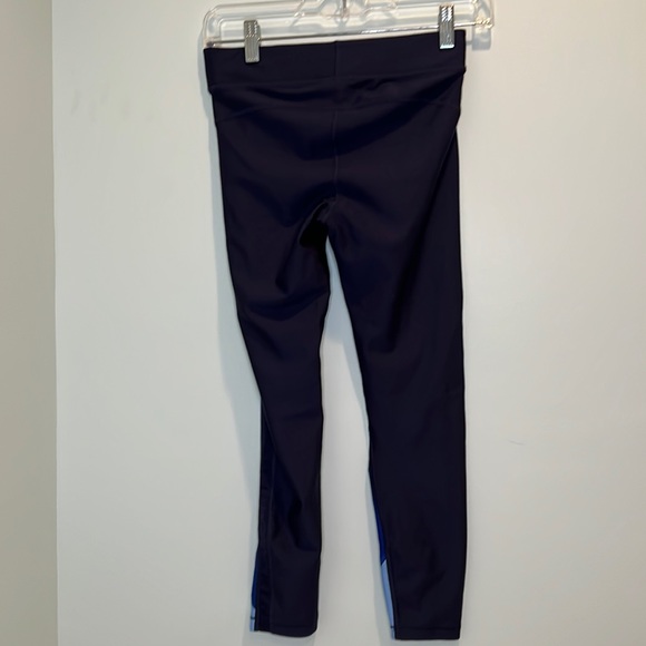 Under Armour Woman’s  Leggings Size Small - Picture 8 of 11